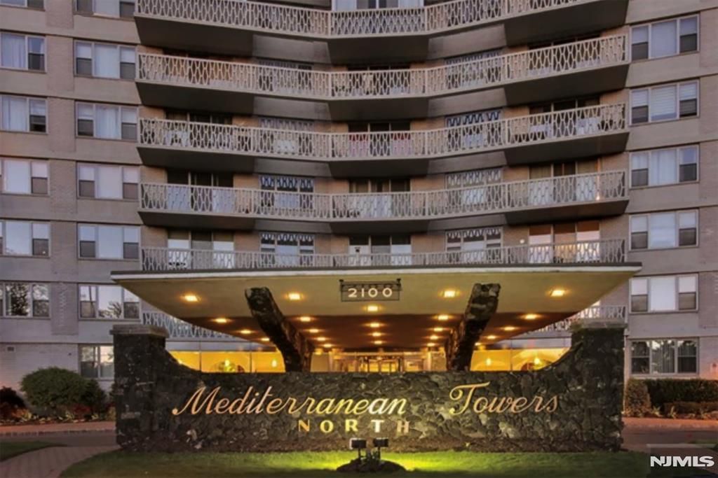 2100 Linwood Avenue 2G, Fort Lee, NJ 07024