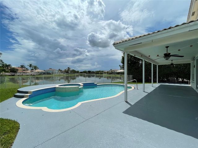 12738 Maypan Dr, Boca Raton, FL 33428