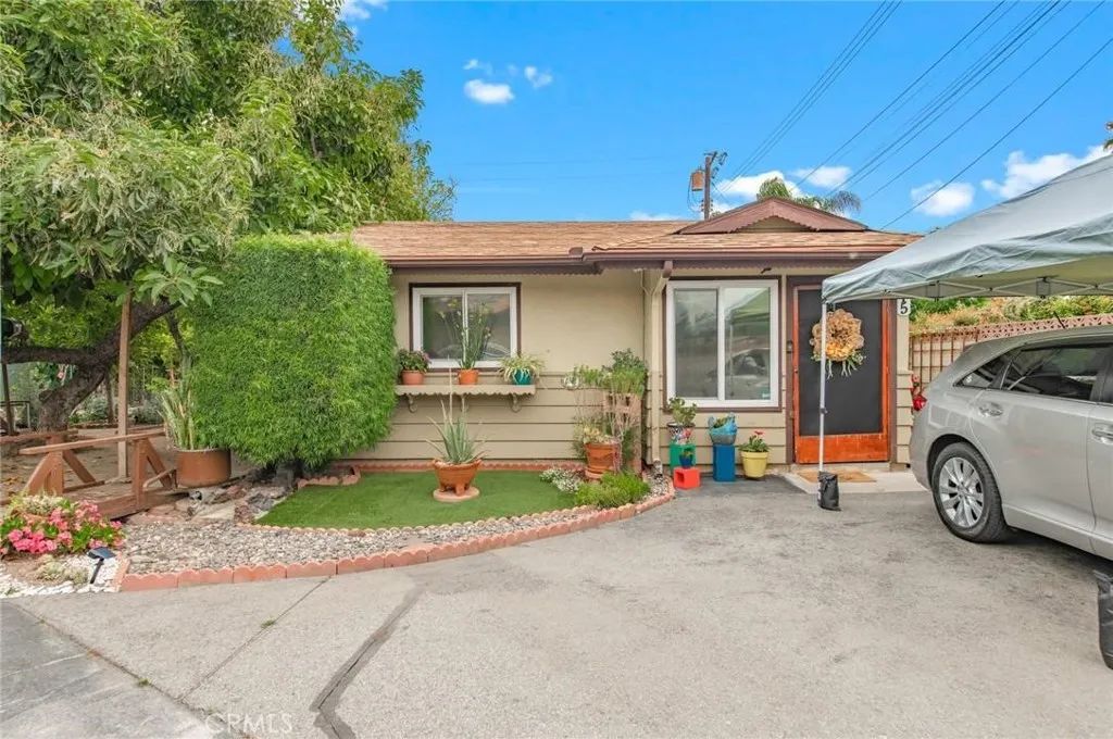 815 S Lark Ellen, West Covina, CA 91791