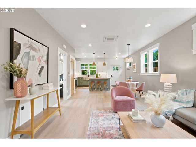 3395 Se 43rd Ave A, Portland, OR 97202