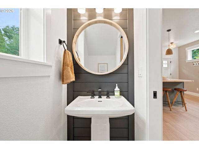 3395 Se 43rd Ave A, Portland, OR 97202