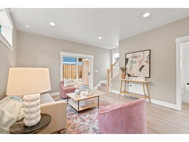 3395 Se 43rd Ave A, Portland, OR 97202