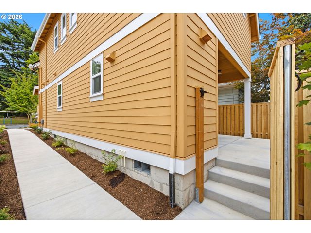 3395 Se 43rd Ave A, Portland, OR 97202