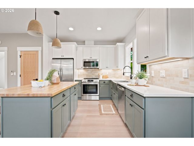 3395 Se 43rd Ave A, Portland, OR 97202