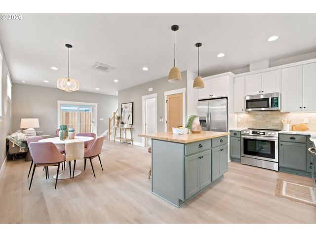 3395 Se 43rd Ave A, Portland, OR 97202