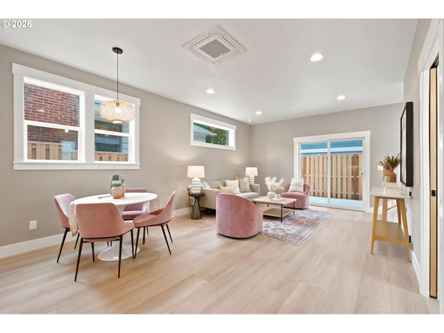3395 Se 43rd Ave A, Portland, OR 97202