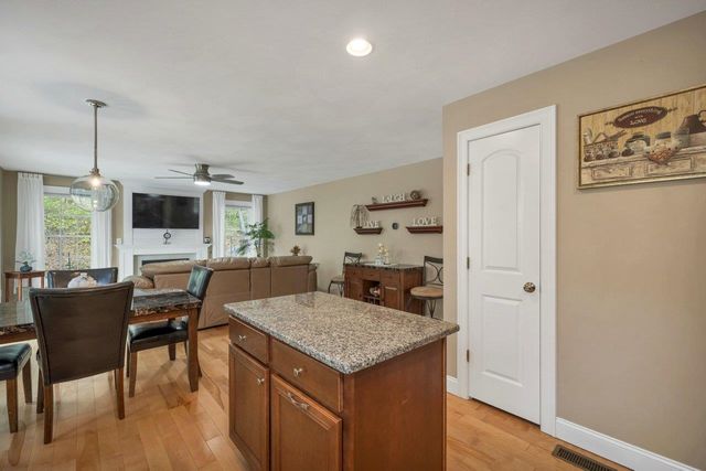 72 Circuit Street, Manchester, NH 03103
