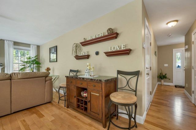 72 Circuit Street, Manchester, NH 03103
