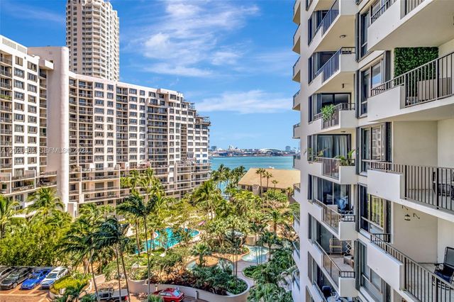 520 Brickell Key Dr A914, Miami, FL 33131