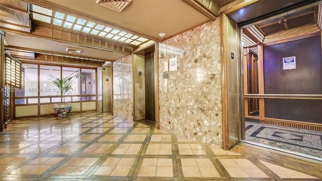 520 Brickell Key Dr A914, Miami, FL 33131