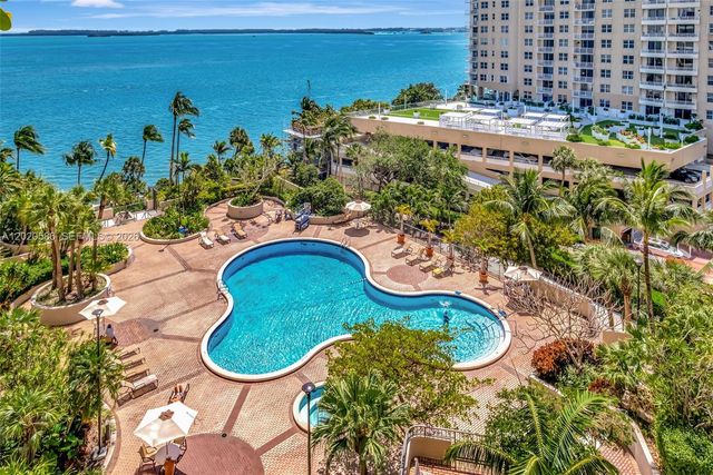 520 Brickell Key Dr A914, Miami, FL 33131