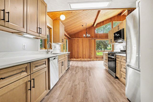 6234 N Arrowhead Drive, Scotts, MI 49088