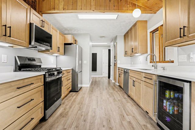 6234 N Arrowhead Drive, Scotts, MI 49088