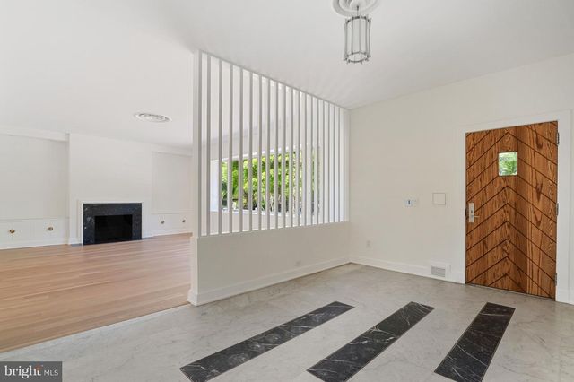 2920 ALBEMARLE ST NW, Washington, DC 20008