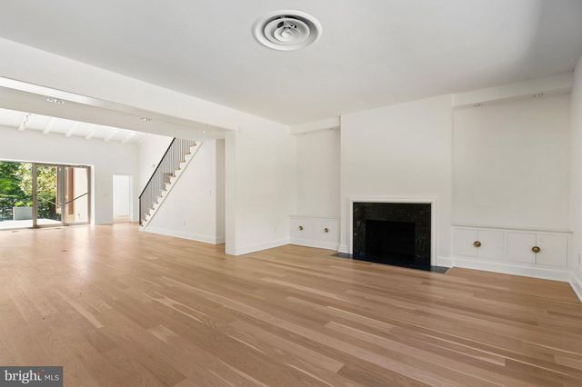 2920 ALBEMARLE ST NW, Washington, DC 20008