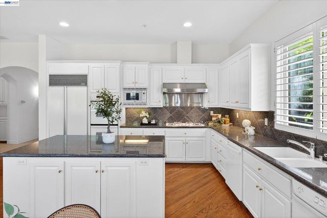 2270 Doccia Ct, Pleasanton, CA 94566