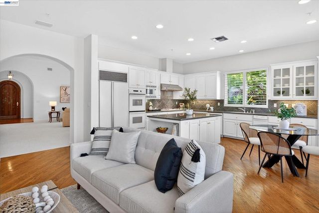 2270 Doccia Ct, Pleasanton, CA 94566