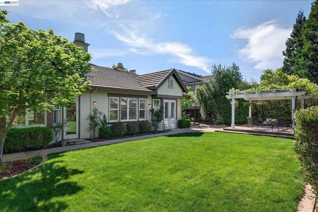 2270 Doccia Ct, Pleasanton, CA 94566