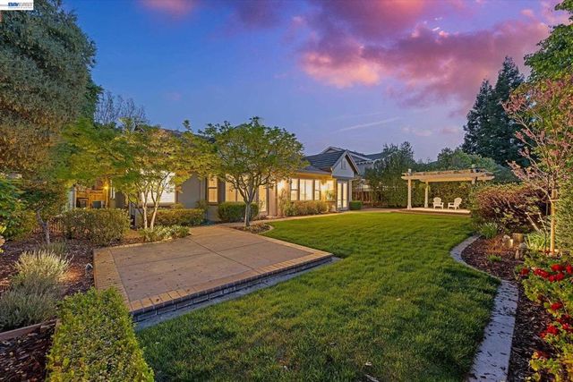 2270 Doccia Ct, Pleasanton, CA 94566
