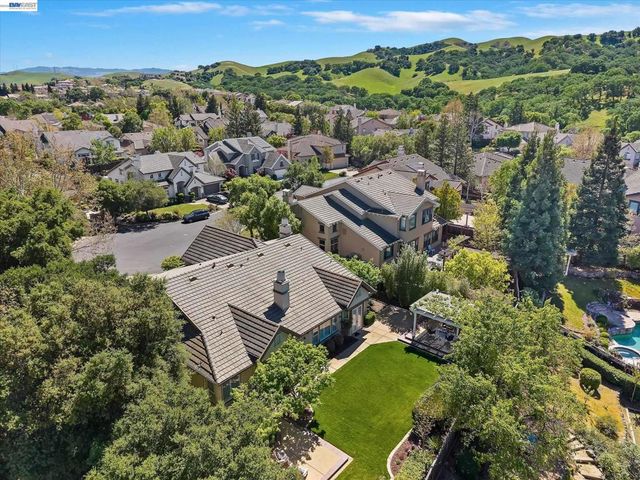 2270 Doccia Ct, Pleasanton, CA 94566