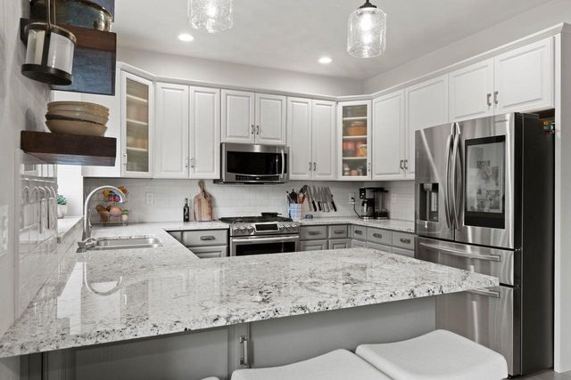45 BELLEVUE PLACE, Appleton, WI 54913