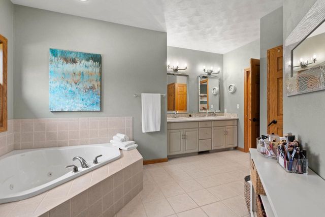 45 BELLEVUE PLACE, Appleton, WI 54913