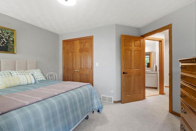 45 BELLEVUE PLACE, Appleton, WI 54913