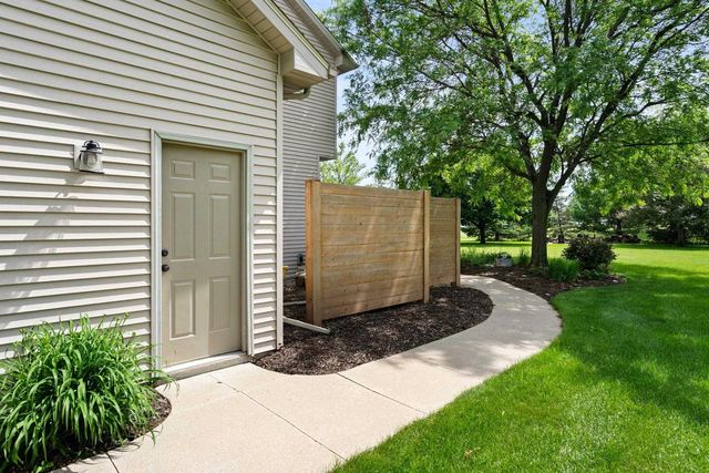 45 BELLEVUE PLACE, Appleton, WI 54913