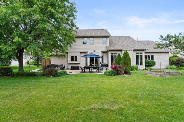 45 BELLEVUE PLACE, Appleton, WI 54913
