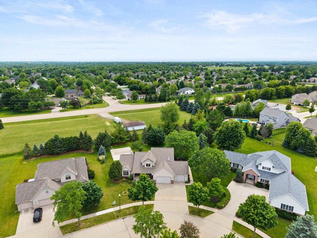 45 BELLEVUE PLACE, Appleton, WI 54913