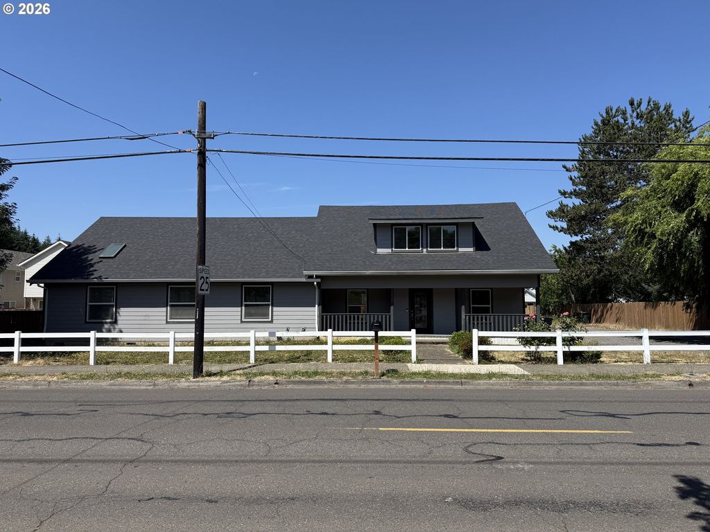 1319 N MAIN St, Newberg, OR 97132