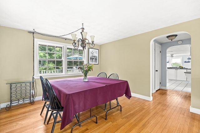 5 Elizabeth Road, Stoneham, MA 02180