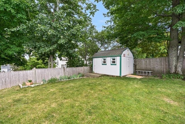 5 Elizabeth Road, Stoneham, MA 02180
