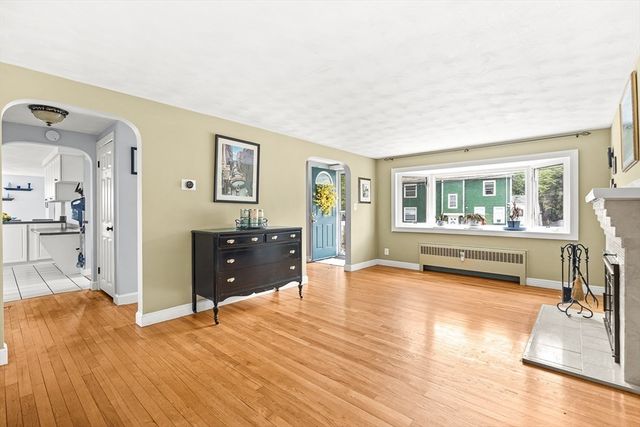 5 Elizabeth Road, Stoneham, MA 02180
