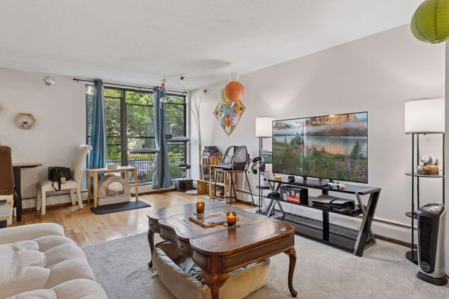 1807 Elliot Avenue 4, Minneapolis, MN 55404