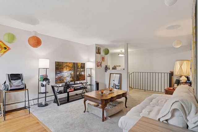 1807 Elliot Avenue 4, Minneapolis, MN 55404