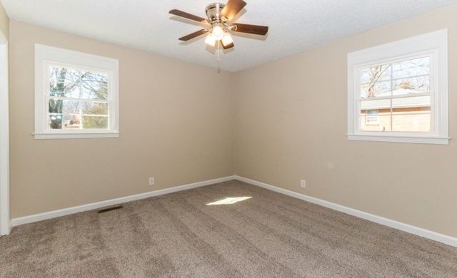 816 Garrettsburg Rd, Clarksville, TN 37042