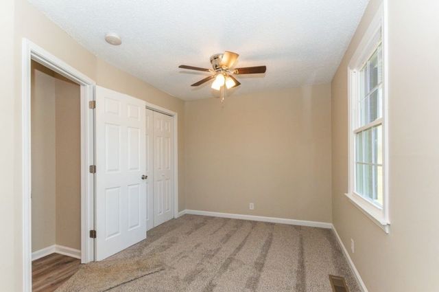 816 Garrettsburg Rd, Clarksville, TN 37042