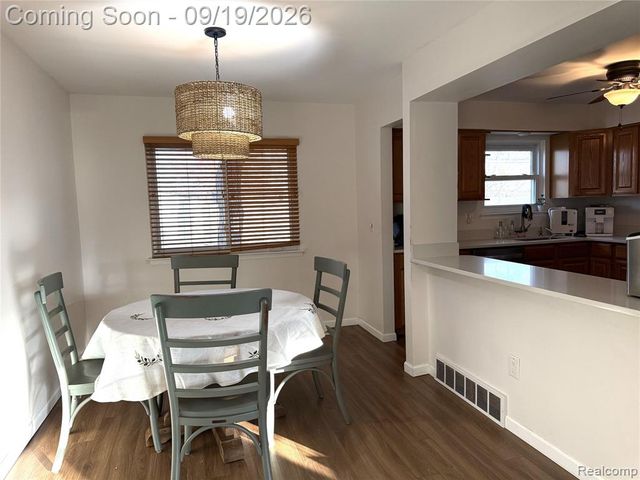 25177 Alicia Street, Brownstown, MI 48134