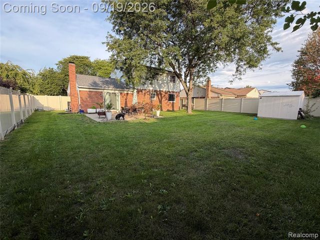 25177 Alicia Street, Brownstown, MI 48134