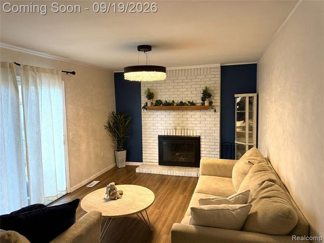 25177 Alicia Street, Brownstown, MI 48134