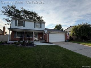 25177 Alicia Street, Brownstown, MI 48134