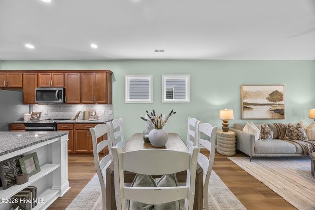 3708 Old Sand Mine Drive, Wilmington, NC 28412