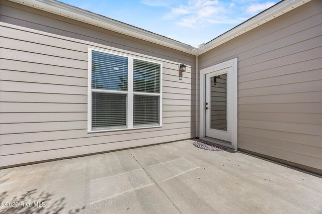 3708 Old Sand Mine Drive, Wilmington, NC 28412