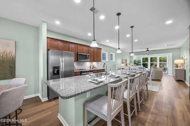 3708 Old Sand Mine Drive, Wilmington, NC 28412