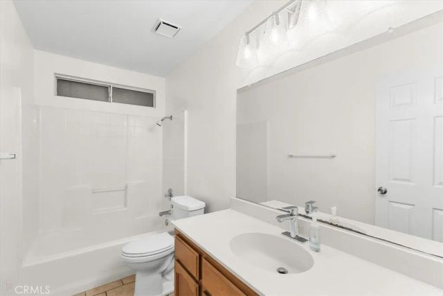 2192 Royal Wood, Turlock, CA 95380