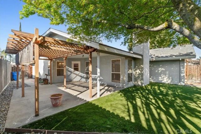 2192 Royal Wood, Turlock, CA 95380