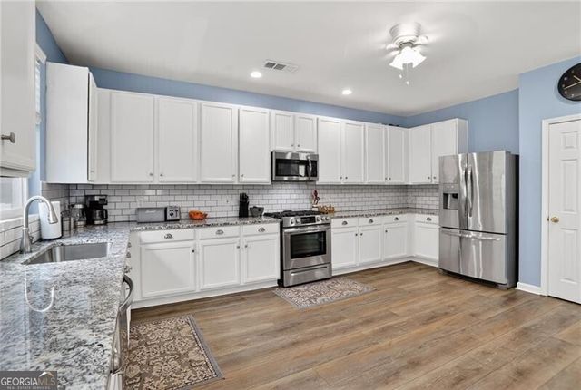167 Parkmont Ln, Dallas, GA 30132
