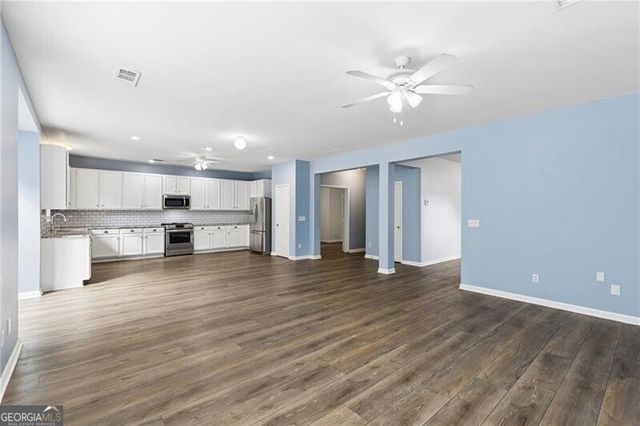 167 Parkmont Ln, Dallas, GA 30132