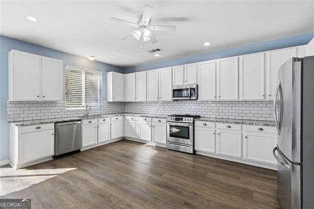 167 Parkmont Ln, Dallas, GA 30132